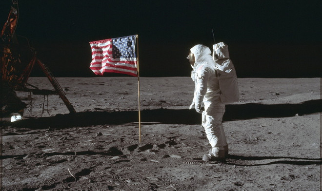Phi hành gia người Mỹ Buzz Aldrin. (Nguồn: NASA/AP) Đấu giá áo khoác phi hành gia tham gia sứ mệnh lịch sử lên Mặt Trăng ảnh 1