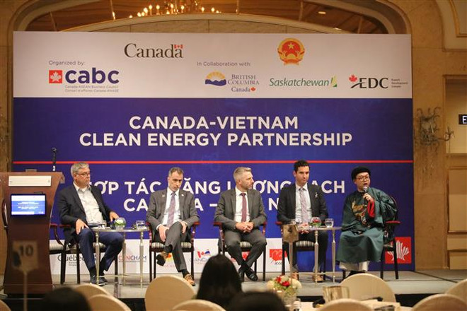 Diễn đàn Hợp tác Năng lượng Sạch Canada-Việt Nam. (Ảnh: Thành Chung/TTXVN) Việt Nam-Canada thúc đẩy hợp tác phát triển năng lượng sạch ảnh 1