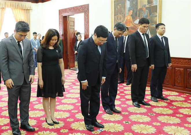 Lãnh đạo Đảng, Nhà nước viếng, tưởng niệm nguyên Thủ tướng Lào ảnh 3