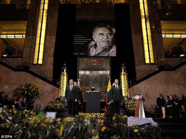 Đưa tro cốt của đại văn hào Colombia Marquez về quê hương ảnh 1