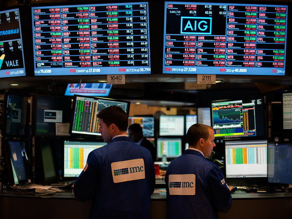 Chứng khoán Phố Wall “u ám” do Trung Quốc phá giá đồng NDT ảnh 1