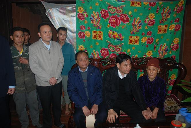 Bộ trưởng Bộ Nông nghiệp làm việc tại Bắc Kạn về hậu quả do mưa đá ảnh 1