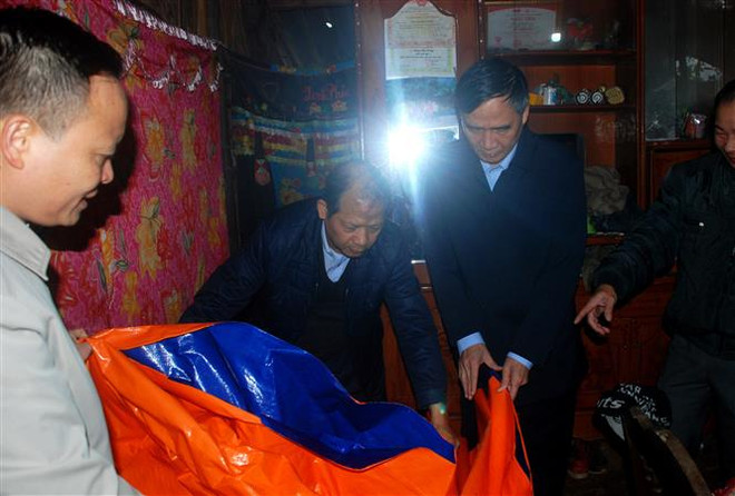 Bộ trưởng Bộ Nông nghiệp làm việc tại Bắc Kạn về hậu quả do mưa đá ảnh 2