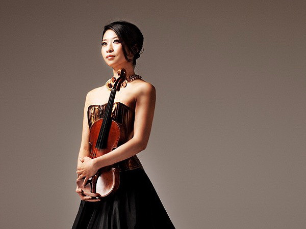 "Bông hồng violin" người Mỹ gốc Nhật trở lại Việt Nam trình diễn ảnh 1