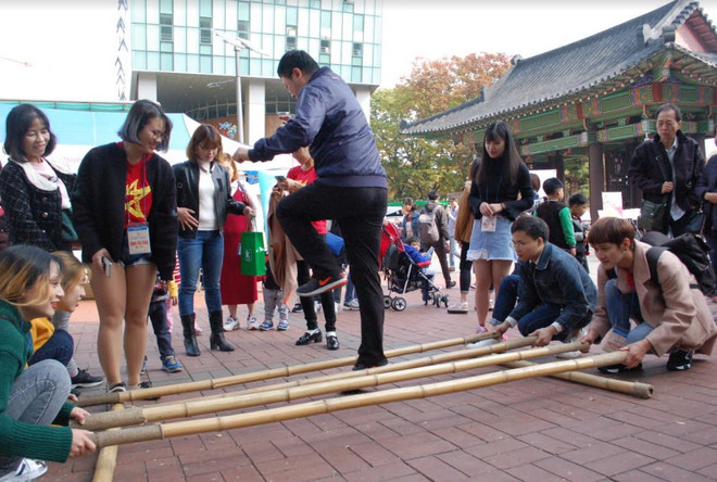 Lễ hội văn hóa Việt ở Hàn góp phần tăng cường gắn kết cộng đồng ảnh 4