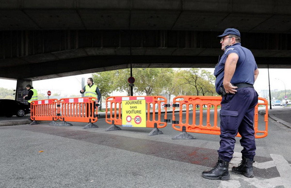 Thủ đô của Pháp cấm xe cá nhân hưởng ứng Ngày không ôtô ảnh 1