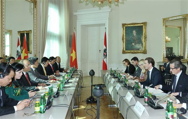Thủ tướng Nguyễn Xuân Phúc hội đàm với Thủ tướng Áo ảnh 2