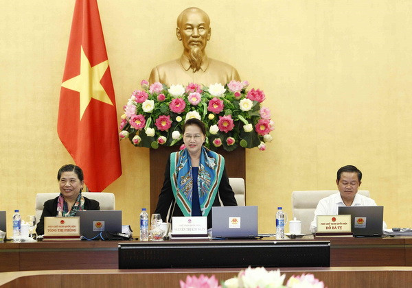 Ủy ban Thường vụ Quốc hội cho ý kiến về cơ cấu lại nền kinh tế ảnh 1