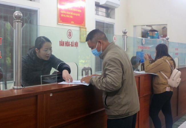 Thủ tướng ban hành Nghị định về quy định về cán bộ, công chức cấp xã ảnh 2