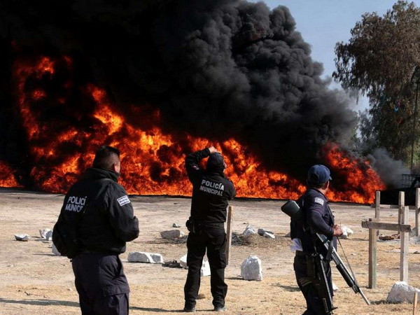 Nổ đường ống dẫn nhiên liệu tại Mexico khiến 4 người thiệt mạng ảnh 1