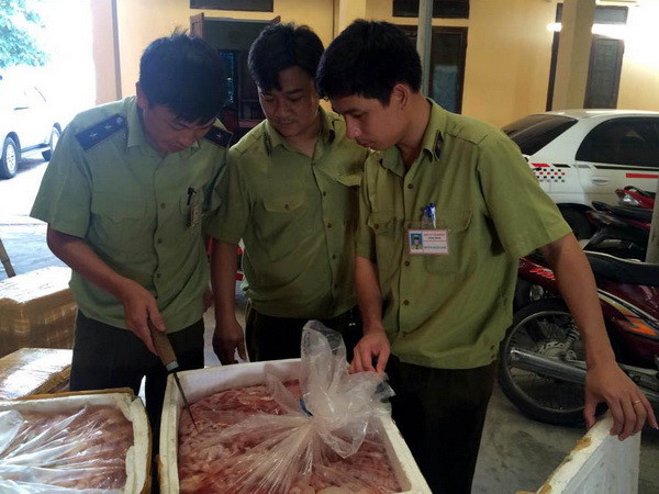 Ninh Bình: Thu giữ 5,2 tạ nội tạng bốc mùi và 12 cá thể động vật hoang ảnh 1