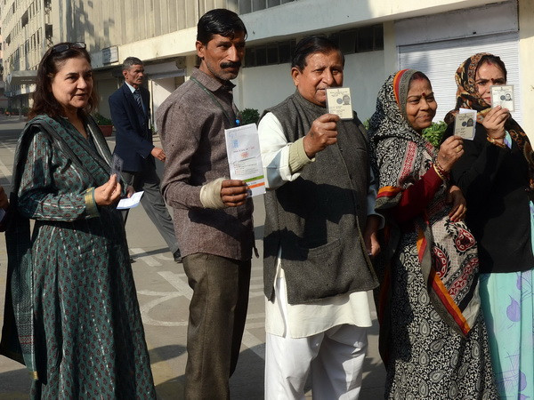 Đảng cầm quyền Ấn Độ "thảm bại" trong bầu cử viện lập pháp ảnh 1