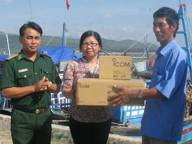 Cả hệ thống Công đoàn cùng ngư dân ra khơi bám biển ảnh 1