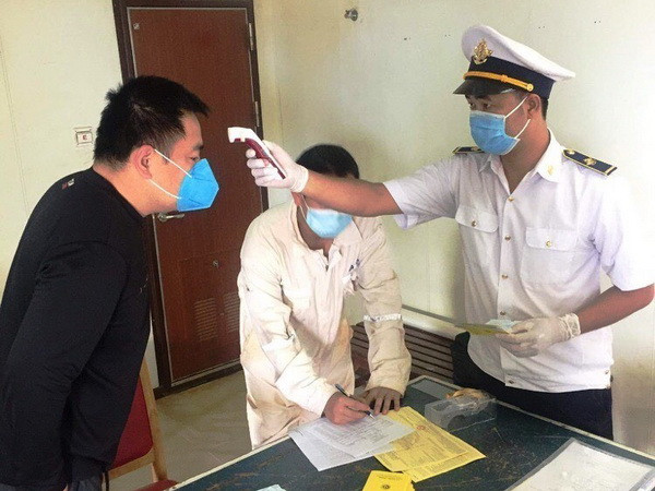 Gia hạn giấy tờ, chứng chỉ cho thuyền viên trên tàu biển mùa COVID-19 ảnh 1