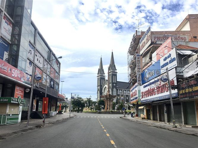 Bình Dương, Bình Phước yêu cầu người dân không ra đường sau 18 giờ ảnh 2