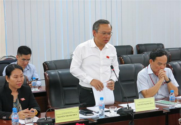 Bình Dương giám sát thực hiện chính sách quản lý người nước ngoài ảnh 2