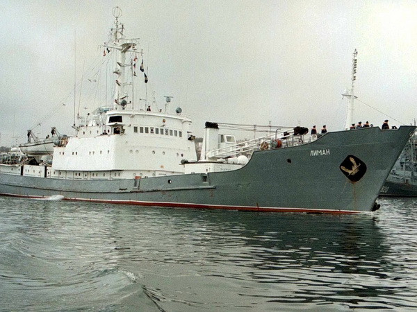 Cứu sống toàn bộ thành viên tàu Hải quân Nga gặp nạn ở Biển Đen ảnh 1