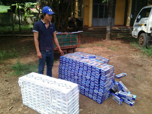 Tây Ninh bắt vụ vận chuyển lậu 9.000 bao thuốc lá từ Campuchia ảnh 1