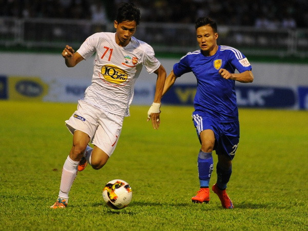 Ghi bàn từ phút thứ 2, Hoàng Anh Gia Lai vẫn thua ngược FLC Thanh Hóa ảnh 1