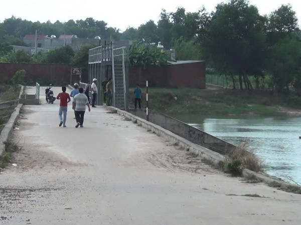 Nhảy xuống đập nước tắm, bé trai 12 tuổi tử vong thương tâm ảnh 1