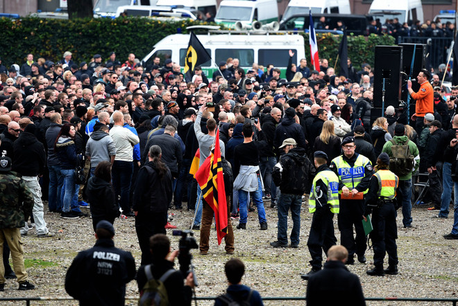 Chính phủ Đức kiên quyết chống tư tưởng cực hữu, bài ngoại ảnh 1