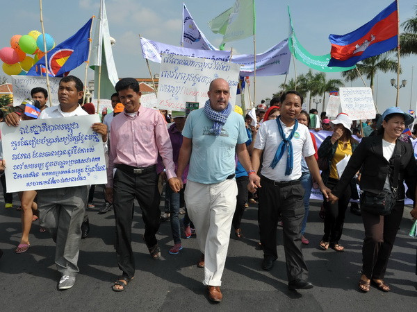 Chính phủ Campuchia cảnh cáo công đoàn đình công trái luật ảnh 1