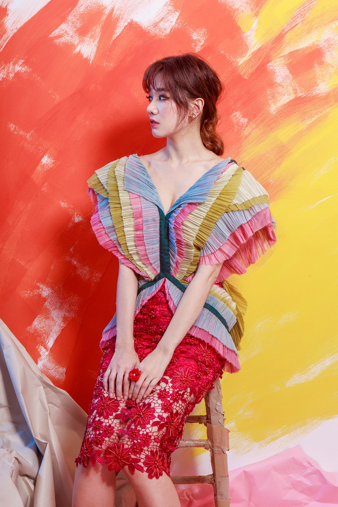 Hari Won ra mắt tự truyện viết về quãng đời thơ ấu cơ cực ảnh 6