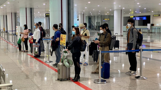 Cục Hàng không Việt Nam: Kiểm soát buôn lậu qua đường hàng không ảnh 1