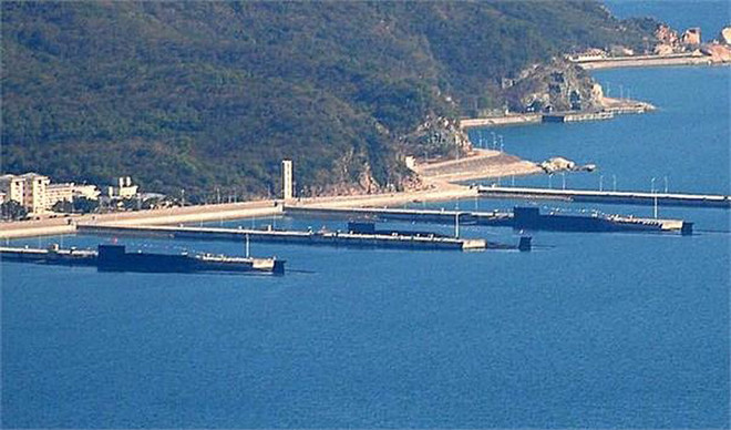 Căn cứ hải quân Trung Quốc xây tường 22m để tránh bị theo dõi ảnh 1