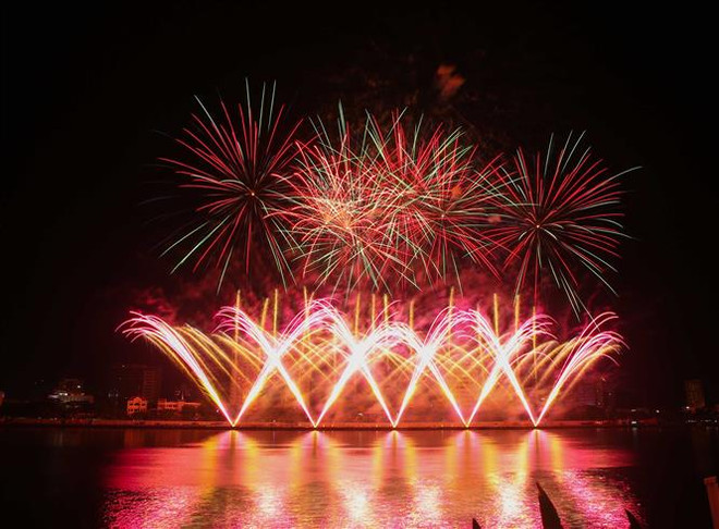 Lễ hội Pháo hoa Đà Nẵng 2023 hứa hẹn những màn trình diễn mãn nhãn ảnh 1