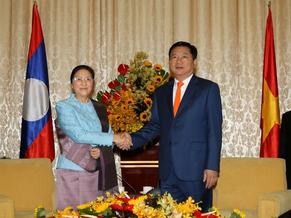 Lãnh đạo Thành phố Hồ Chí Minh tiếp Chủ tịch Quốc hội Lào ảnh 1