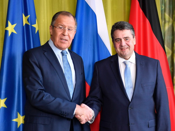 Nga và Đức nhất trí cần tiến tới giải trừ vũ khí ở châu Âu ảnh 1