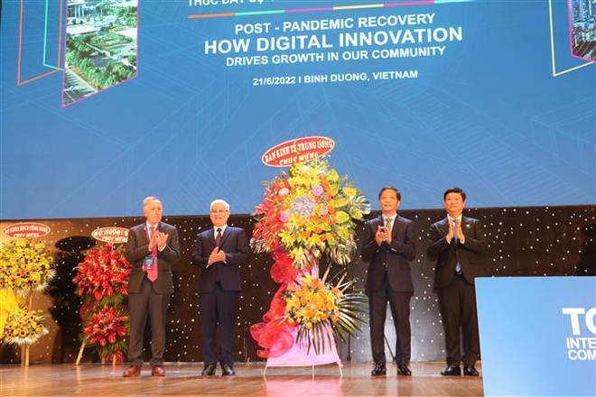 Bình Dương tiên phong trong xây dựng thành phố thông minh ảnh 1