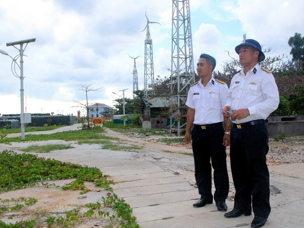 Cảm phục cậu sinh viên Thủ đô mang theo ý chí sắt đá ra Trường Sa ảnh 2