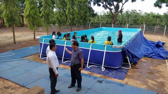 Thầy giáo trẻ vượt khó, nỗ lực chăm lo cho thế hệ tương lai ảnh 2