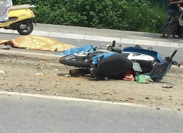 Sơn La: Hai xe máy đối đầu trong đêm, ba người thương vong ảnh 1