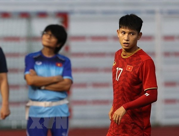 Tiền vệ Trọng Hùng "quyết tâm thể hiện năng lực bản thân" ảnh 1