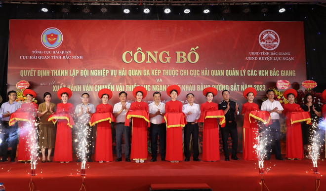 Lần đầu xuất khẩu vải thiều Bắc Giang bằng đường sắt qua ga Kép ảnh 1