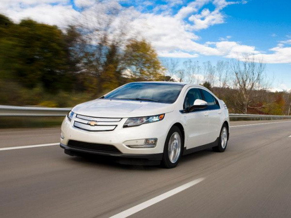 Hãng GM sắp tung ra mẫu Chevy Volt đời 2016 mới ảnh 1
