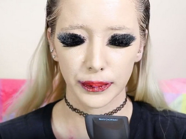 Thử thách bôi 100 lớp mỹ phẩm gây sốt cộng đồng mạng ảnh 10