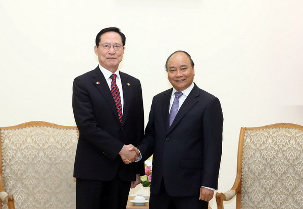 Thủ tướng Nguyễn Xuân Phúc tiếp Bộ trưởng Quốc phòng Hàn Quốc ảnh 1