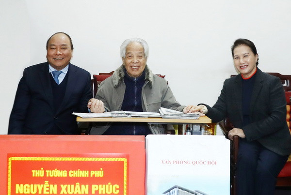 Thủ tướng, Chủ tịch Quốc hội chúc Tết Nguyên Tổng Bí thư Đỗ Mười ảnh 1