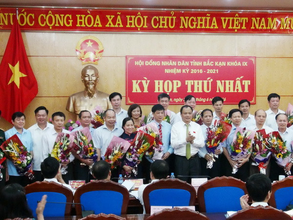 Bắc Kạn và Bình Dương bầu lãnh đạo chủ chốt HĐND và UBND ảnh 1