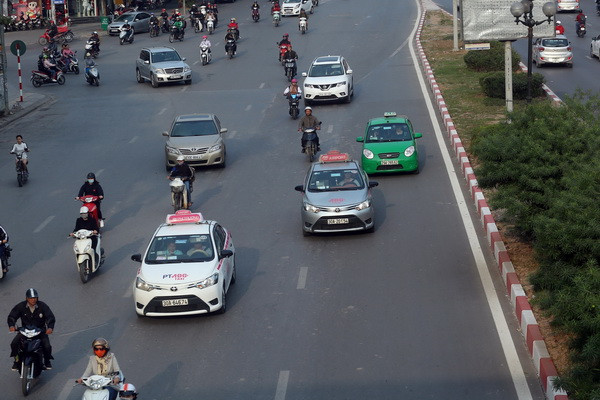 Doanh nghiệp kiến nghị: Không nên quy định taxi chung một màu sơn ảnh 1