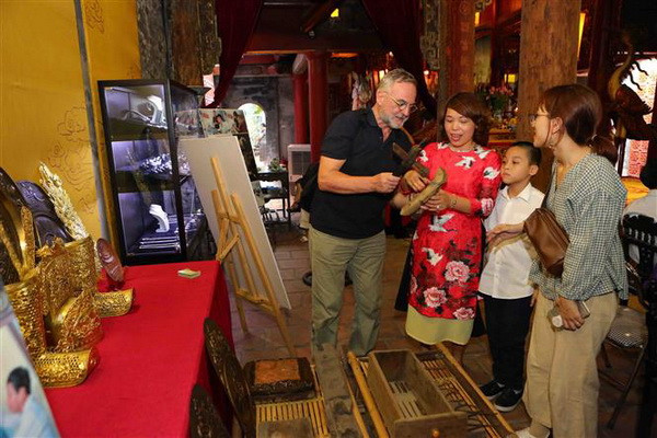 Chuỗi hoạt động văn hóa tại phố cổ mừng ngày giải phóng Thủ đô ảnh 1