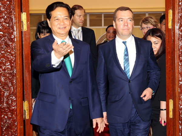 Thủ tướng Nga Medvedev kết thúc tốt đẹp chuyến thăm Việt Nam ảnh 1