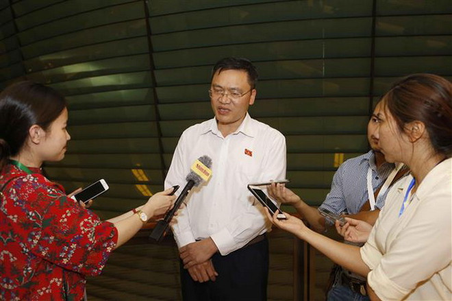 Phiên thảo luận làm sáng tỏ nhiều vấn đề, tạo niềm tin trong nhân dân ảnh 2