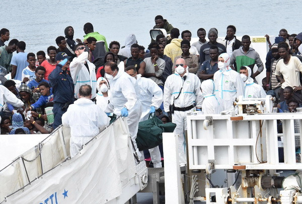 EU tìm ''khe cửa hẹp'' để tháo gỡ những bất đồng về di cư ảnh 2