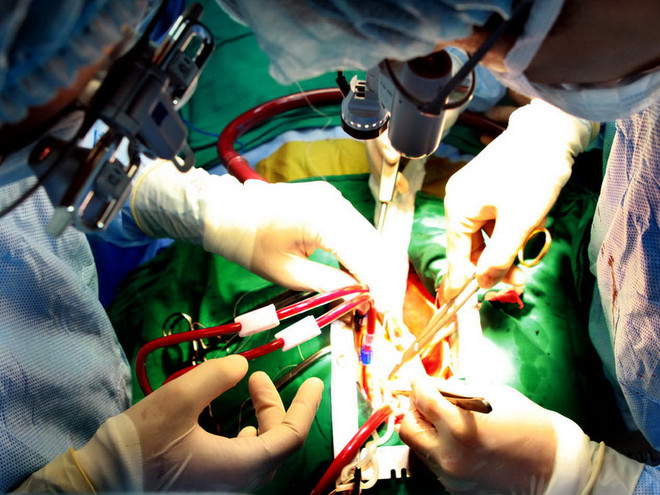 Bệnh viện Bạch Long Vỹ cứu sống bệnh nhân viêm ruột nặng ảnh 1