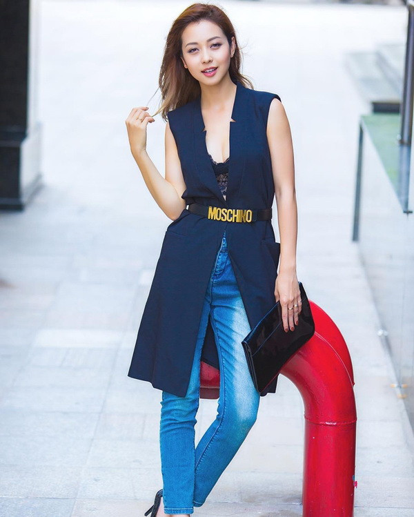 Chiêm ngưỡng phong cách xuống phố đẹp nhất tuần của mỹ nhân Việt ảnh 10